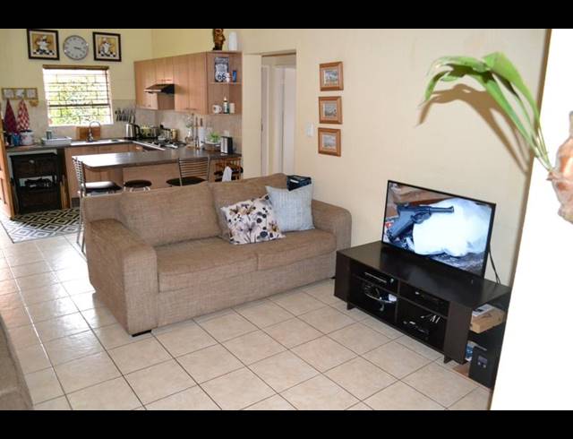 2 BEDROOM PROPERTY TO RENT IN SUGAR BUSH ESTATE